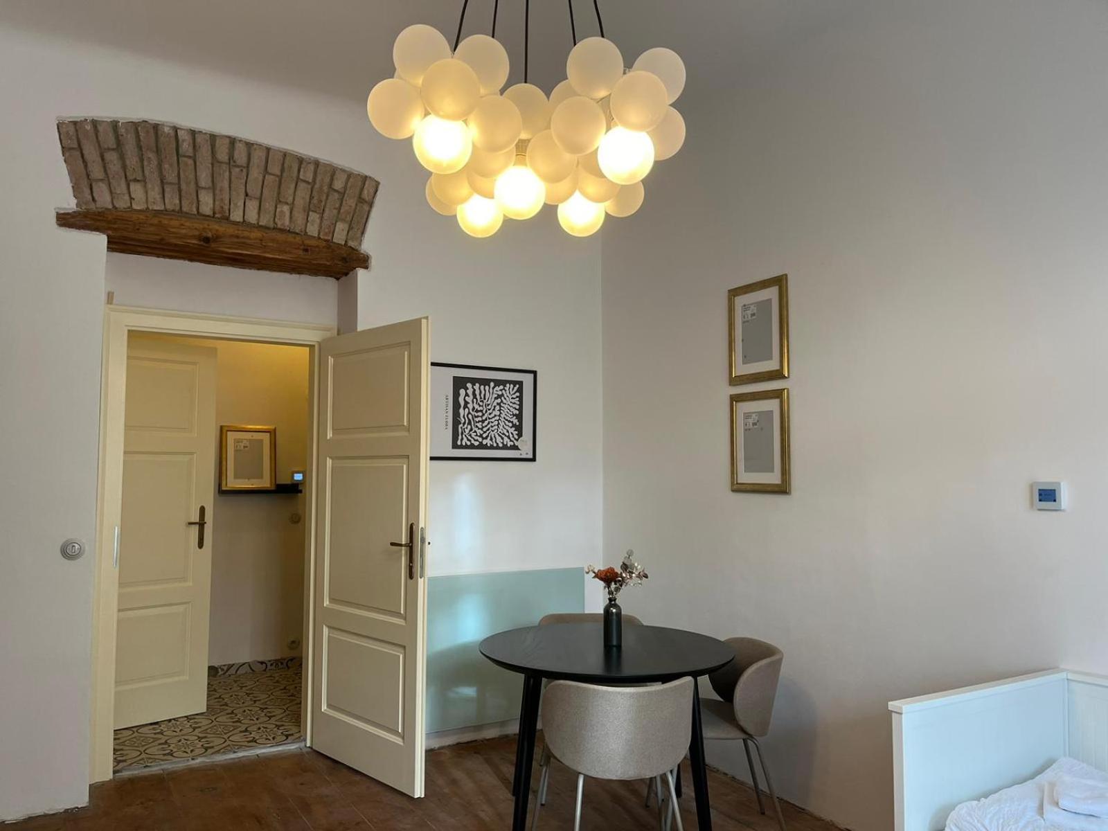Apartment Apartma Aida 1908